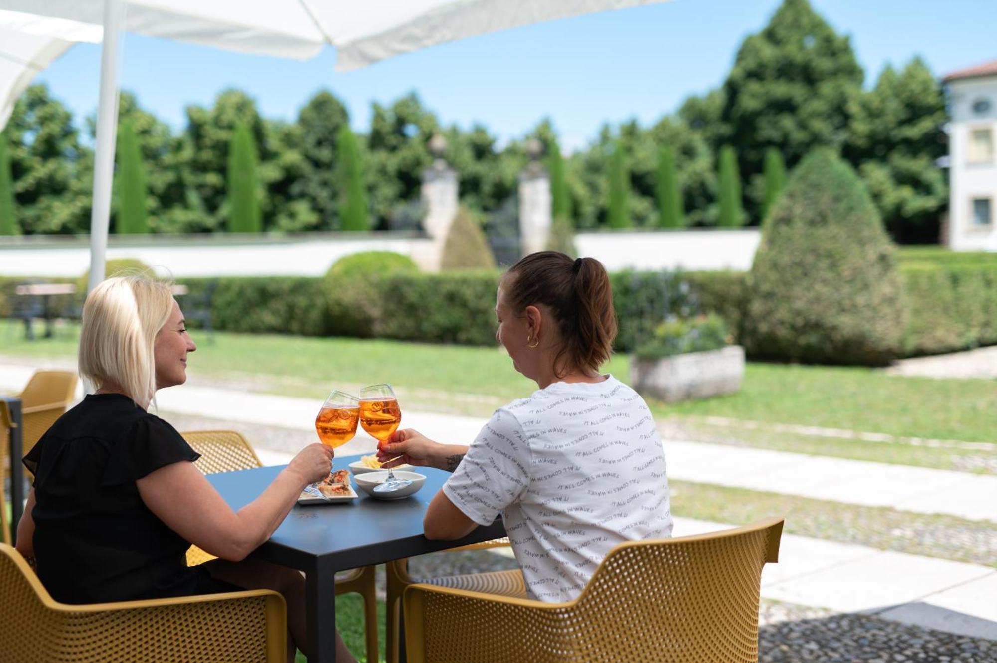 Residenza Villa Vecelli Cavriani Mozzecane Luaran gambar